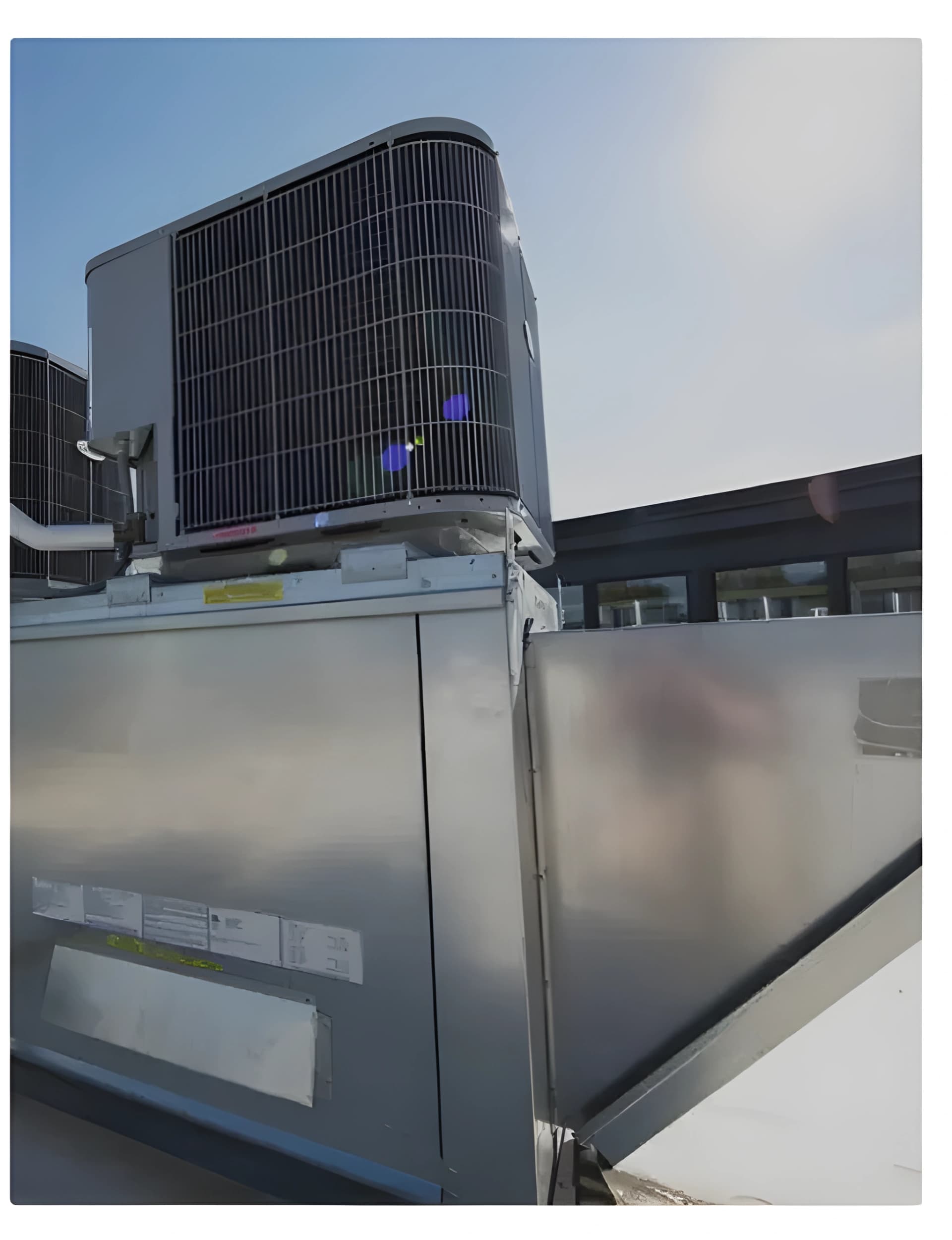 Commercial make-up air unit installed on a restaurant rooftop