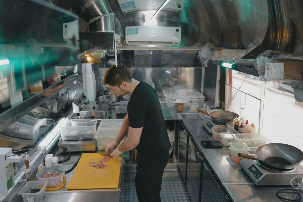 food truck rentals - food truck builders